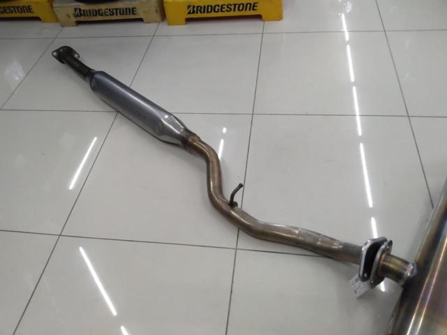 TRD GRスポーツマフラー+純正中間【GR86/ZN8】
