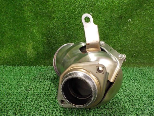 TOYOTA
Genuine first catalyst
+
Second catalyst
GR Yaris / GXPA16 / Early Model