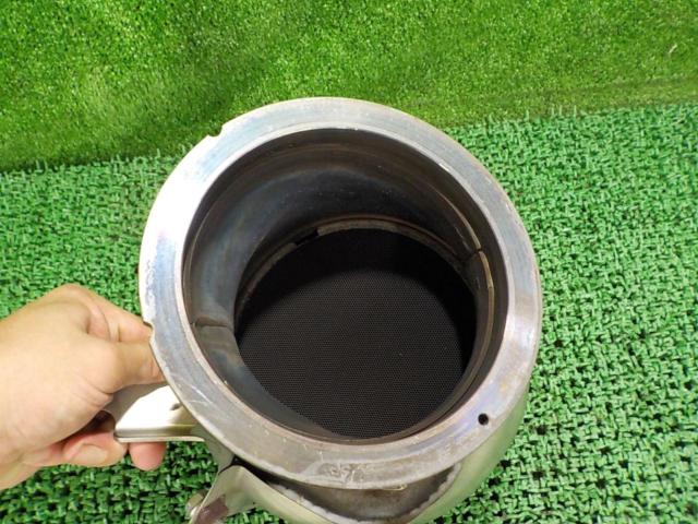 TOYOTA
Genuine first catalyst
+
Second catalyst
GR Yaris / GXPA16 / Early Model