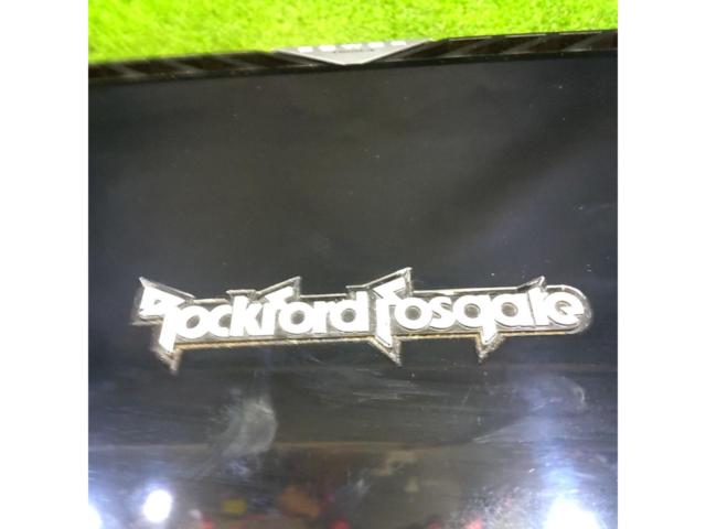 Rockford T600-4 4chパワーアンプ