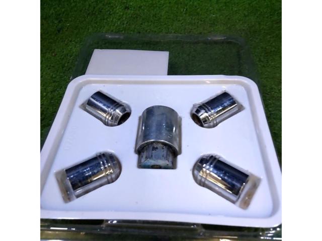 【M12xP1.25】SUBARU純正 McGard製ホイールロックセット