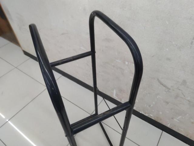 メーカー不明 タイヤラック