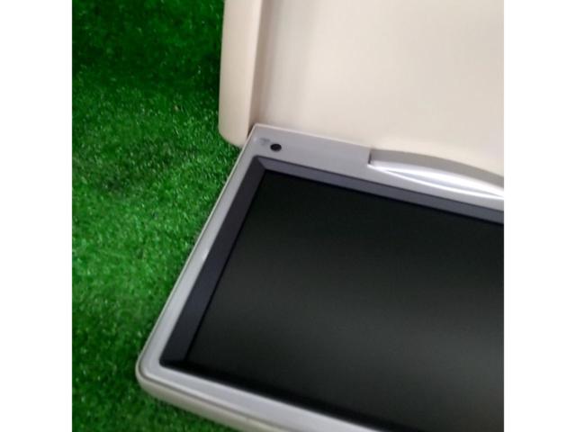 Wakeari
Toyota
V9T-R57C
Flip down monitor