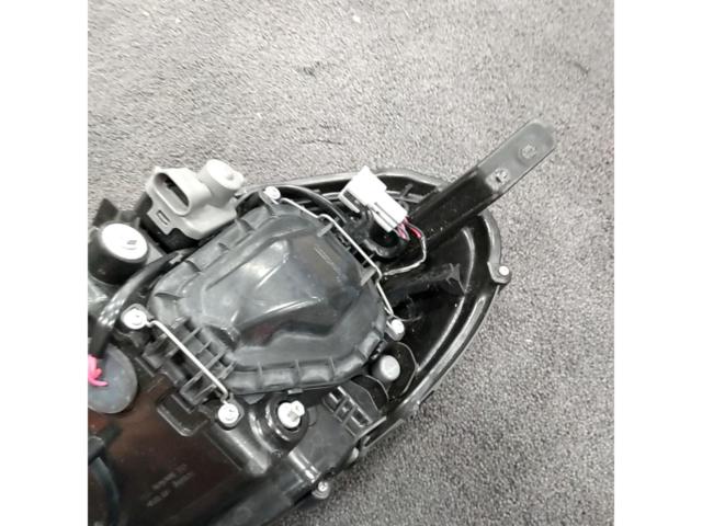 日産 マーチ/K12 後期 純正ヘッドライト 運転席(RH)側のみ