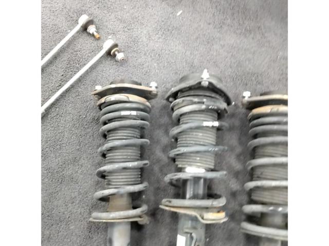 【トヨタ 86・BRZ/ZN6・ZC6 前期】 純正サスキット + RS-R ダウンサス