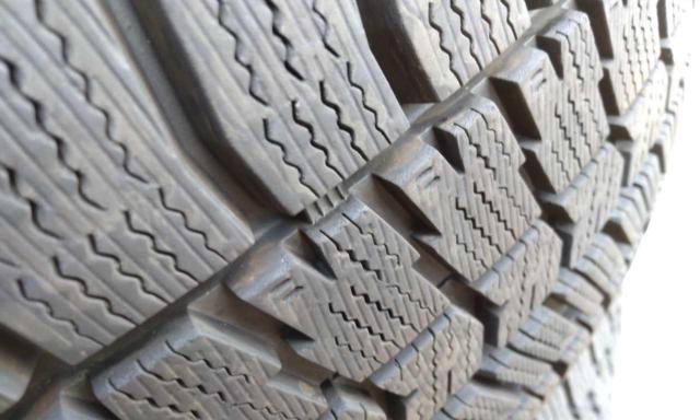 トヨタ 210系 クラウン ロイヤル 純正ホイール+GOODYEAR ICENAVI 8