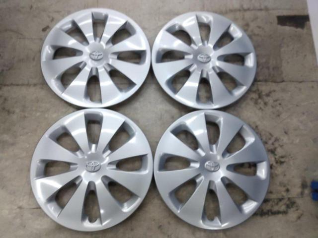 トヨタ純正 NHP10アクア純正15インチホイールキャップ 4枚セット 