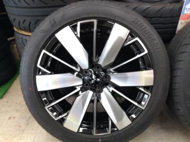 三菱アウトランダーPHEV純正ホイール+BRIDGESTONE ALENZA 001