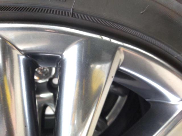 トヨタ 60系ハリアー プレミアムパッケージ純正ホイール +TOYO TRANPATH mp7