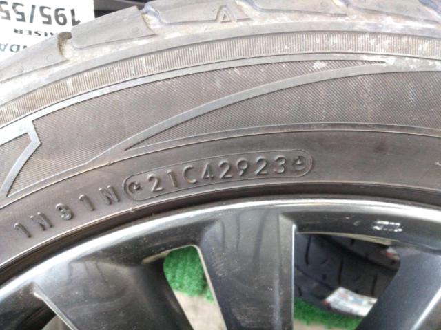 トヨタ 60系ハリアー プレミアムパッケージ純正ホイール +TOYO TRANPATH mp7