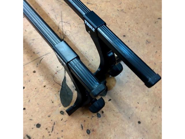 THULE TH951+スクエアバー TH7124 135cm  【ジムニー JB64/JB74】