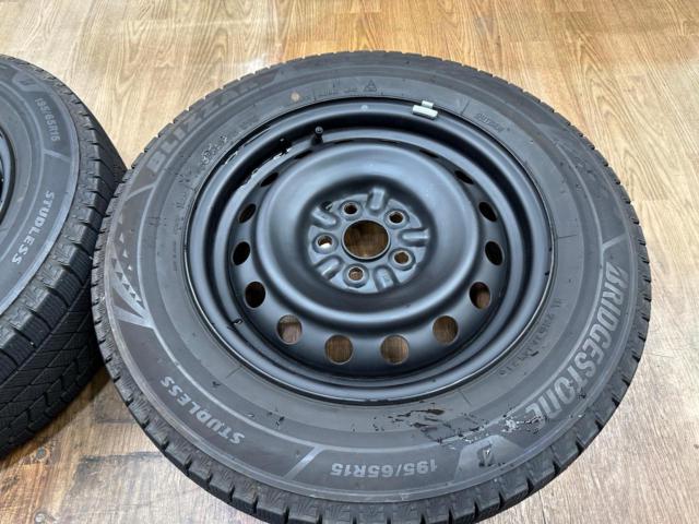 トヨタ純正 カローラツーリング純正スチールホイール+BRIDGESTONE BLIZZAK VRX3