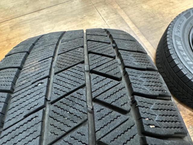 トヨタ純正 カローラツーリング純正スチールホイール+BRIDGESTONE BLIZZAK VRX3
