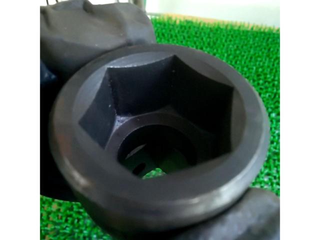 TONE 6角ソケット 30mm 差込径3/4