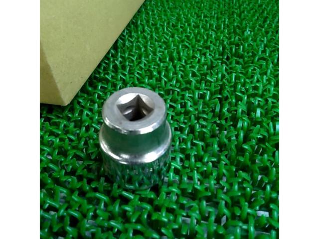 TONE 6角ソケット 21mm 差込径3/8