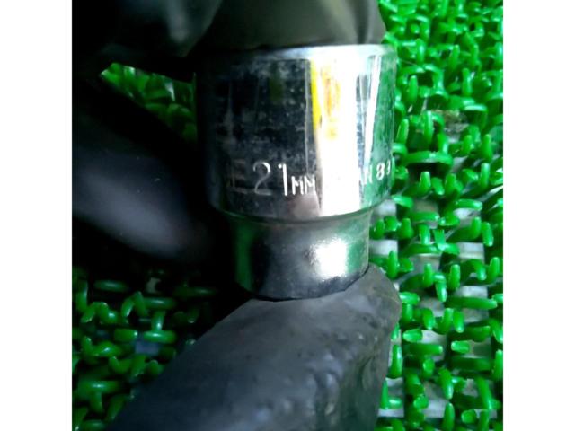 TONE 6角ソケット 21mm 差込径3/8