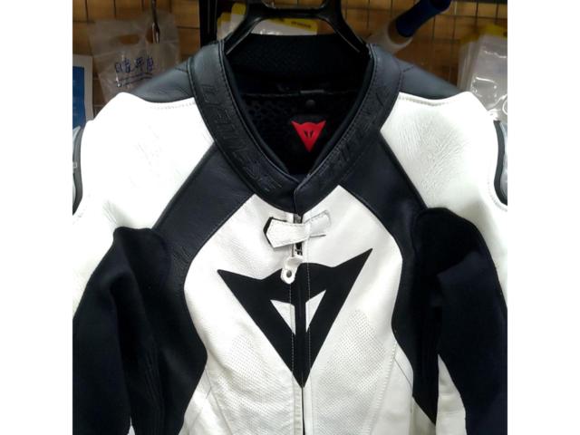 【サイズ:52】DAINESE LAGUNA SECA 5 1PC LEATHER SUIT PERF.