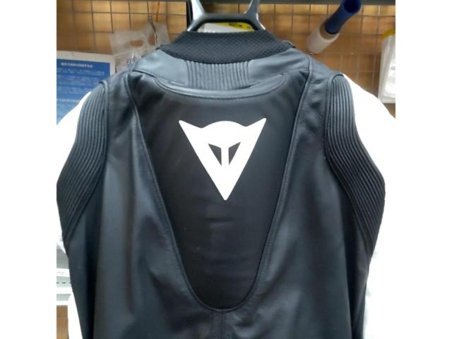 【サイズ:52】DAINESE LAGUNA SECA 5 1PC LEATHER SUIT PERF.