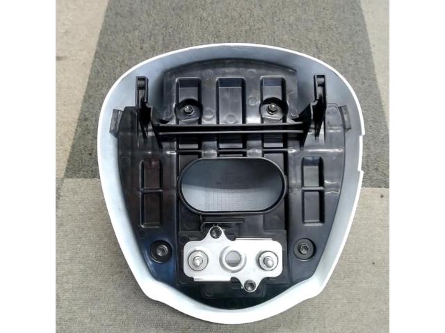 3【隼 GSX-1300R/GX72A】SUZUKI純正 シングルシートカウル