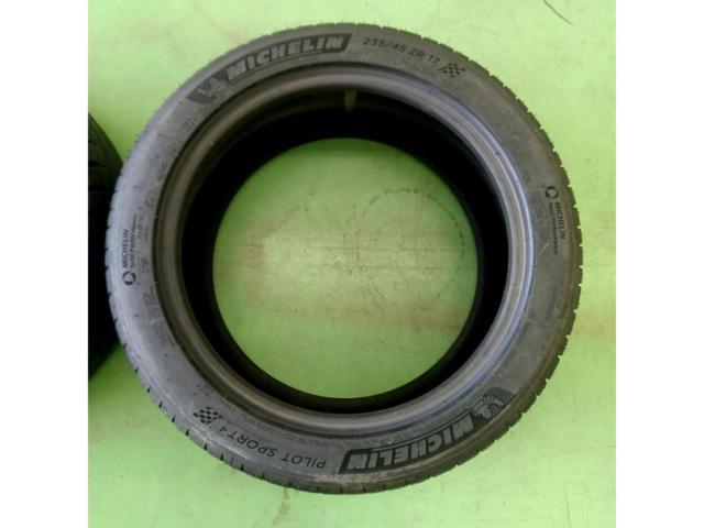 MICHELIN PILOT SPORT 4 235/45ZR17 2本セット