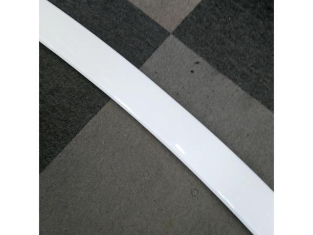【クラウンマジェスタ/210系】トランクスポイラー