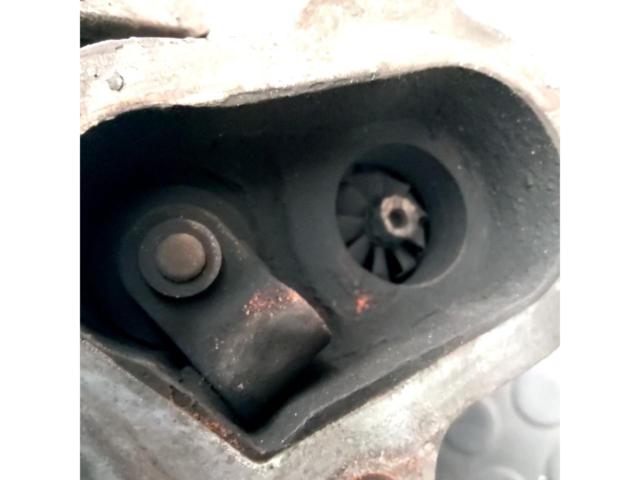 ワケアリ アクチェーター付き HITACHI製SUZUKI純正HT06タービン