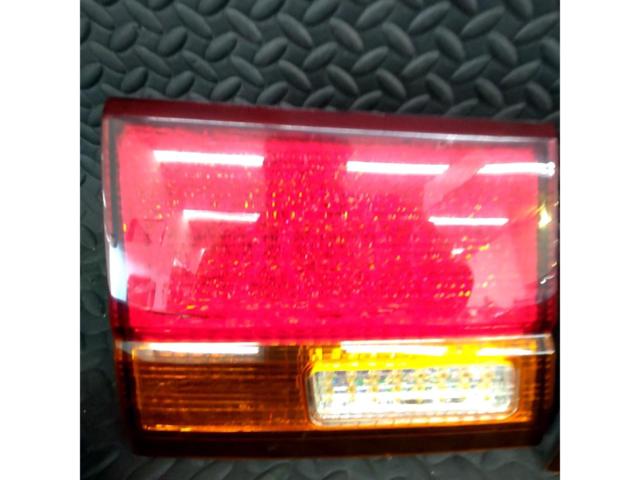 ワケアリメーカ不明 E50 エルグランド純正ルックLEDテール