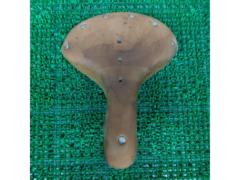 【FUJITA SADDLE】レザーサドル ※取付パーツ欠品??
