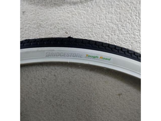 27×1-3/8 BRIDGESTONE チューブドタイヤ ホワイト