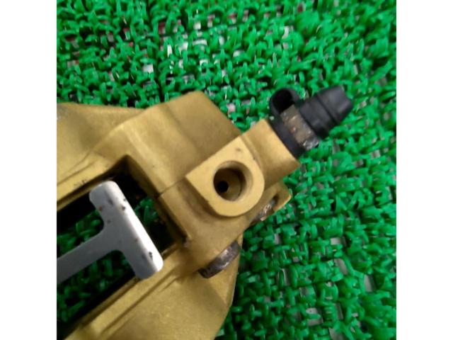 108【Brembo】4POTキャsティングキャリパー 汎用40mmピッチ