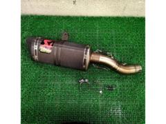 AKRAPOVIC slip-on silencer
CBR250RR