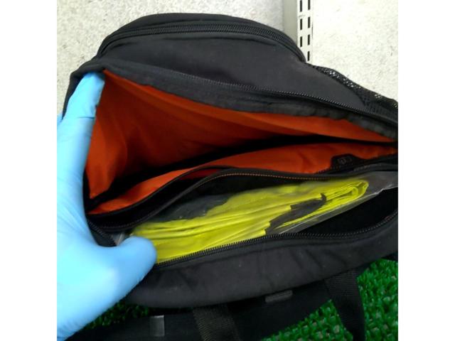 【GOLDWIN】GSM27012ヒップバッグ GWM X-OVER HIP BAG 22