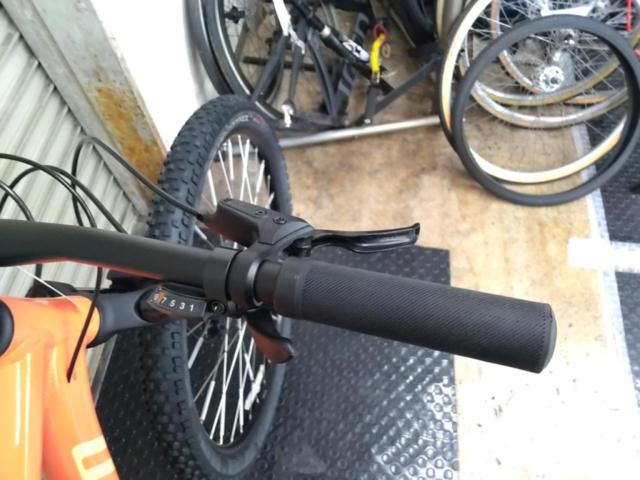 SPECIALIZED ROCKHOPPER SPORT 29インチ 2×9段変速 マウンテンバイク オレンジ