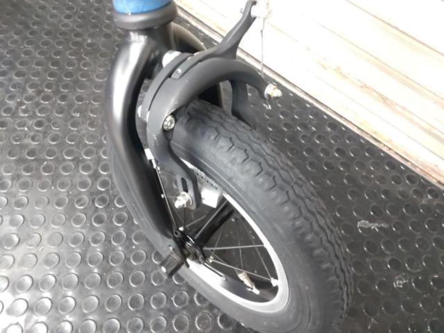 GIC(ジック) HARRY QUINN MAGIC WANDAUTO2 12-1/2×2-1/4インチシングルギア折りたたみ自転車 ブルー