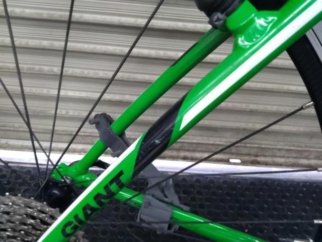 GIANT ESCAPE RX 2016年モデル サイズM 700×28C 3×9段変速 アルミクロスバイク グリーン