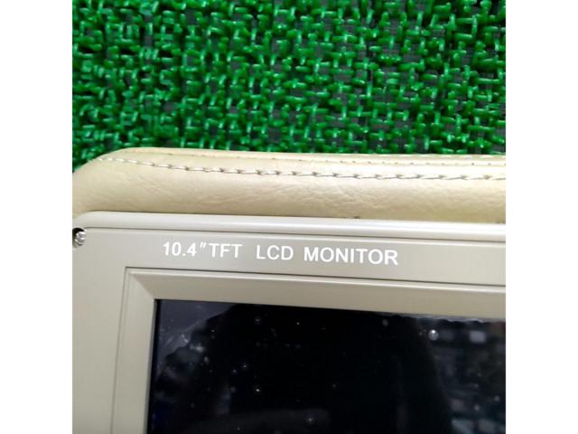 Unknown Manufacturer
Headrest monitor (1 unit only)