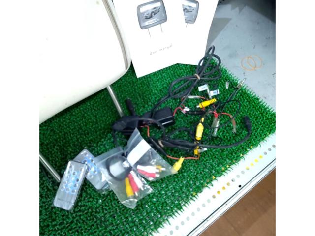 【カバー変色あり】eonon L0215M 9インチヘッドレストモニター 