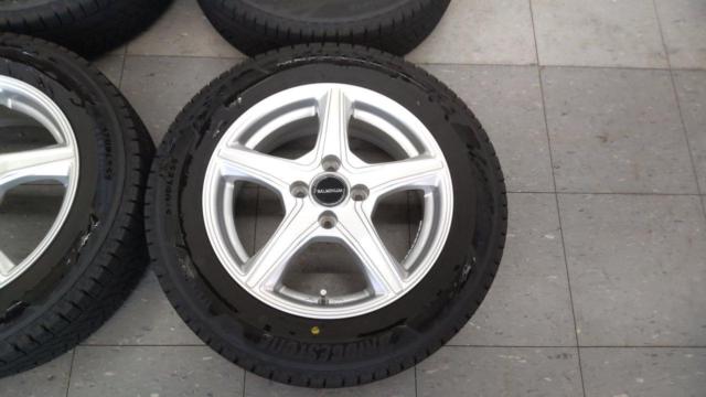 BRIDGESTONE BALMINUM VR5+BRIDGESTONE BLIZZAK VRX3