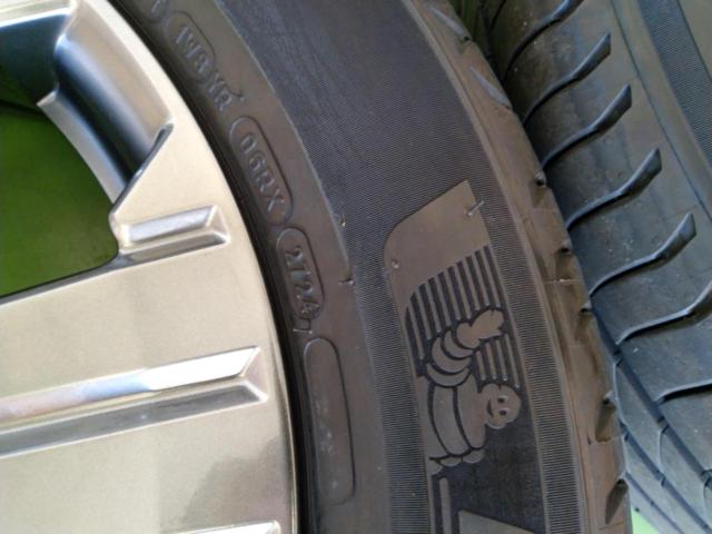 三菱(MITSUBISHI)  デリカD:5 JASPER 純正ホイール + MICHELIN e・PRIMACY