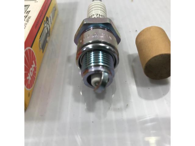NGK スパークプラグ BP7HS-10 7829 1個のみ
