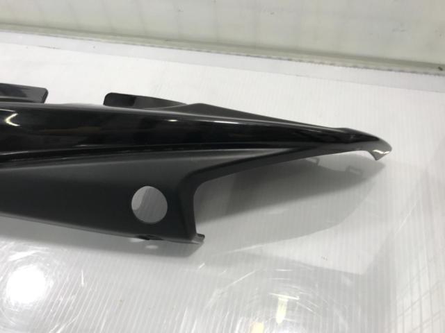 ホンダ CBF125 純正シートカウル/サイドカウル 左右セット