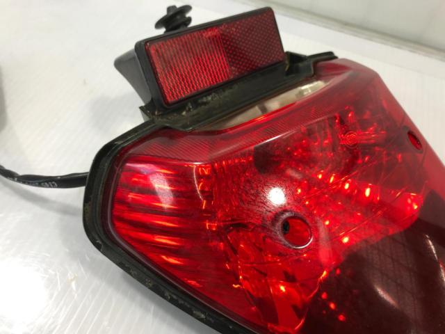 ホンダ CBF125 純正テールランプ
