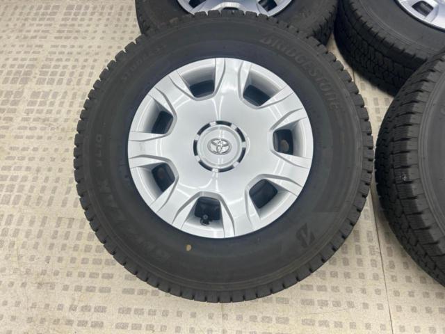 TOYOTA 200系ハイエース純正スチールホイール  + BRIDGESTONE BLIZZAK VL10 195/80R15 107/105N