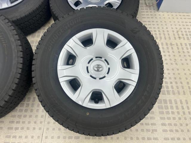 TOYOTA 200系ハイエース純正スチールホイール  + BRIDGESTONE BLIZZAK VL10 195/80R15 107/105N