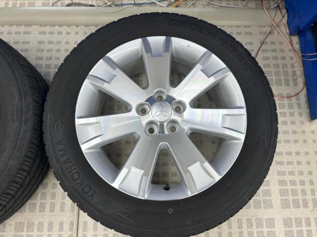 MITSUBISHI デリカD:5 前期純正ホイール+YOKOHAMA GEOLANDER CV G058 225/55R18