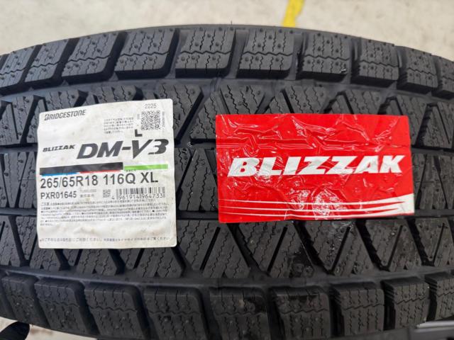 【バランス調整済み】TOYOTA 250系ランドクルーザー VXグレード純正ホイール  + BRIDGESTONE BLIZZAK DM-V3 265/65R18