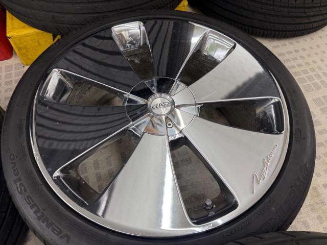 GARSON ZUENGLEIN  + HANKOOK Ventus S1 evo3