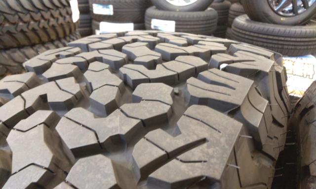 BFGoodrich All-Terrain T/A KO2 LT265/70R17