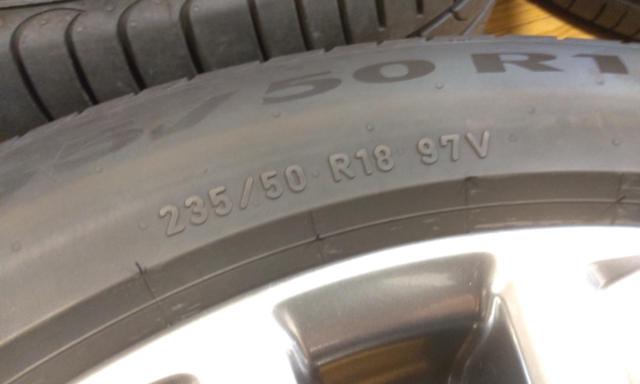TOYOTA 30系アルファード タイプゴールド前期純正ホイール + PIRELLI POWERGY