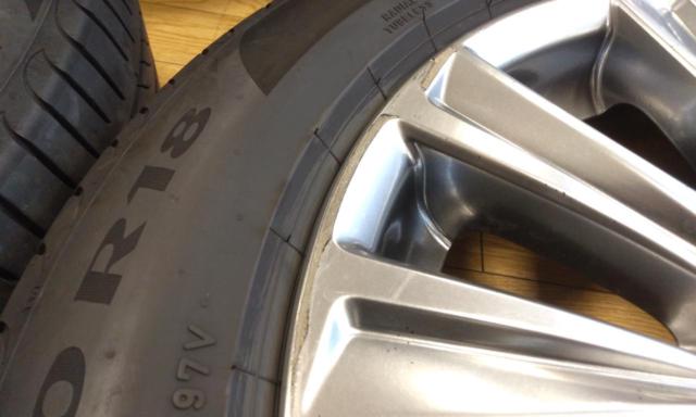 TOYOTA 30系アルファード タイプゴールド前期純正ホイール + PIRELLI POWERGY